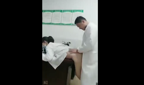Clip sex Việt Nam nữ bác sĩ nứng lồn lút lút địt nhau với đồng nghiệp